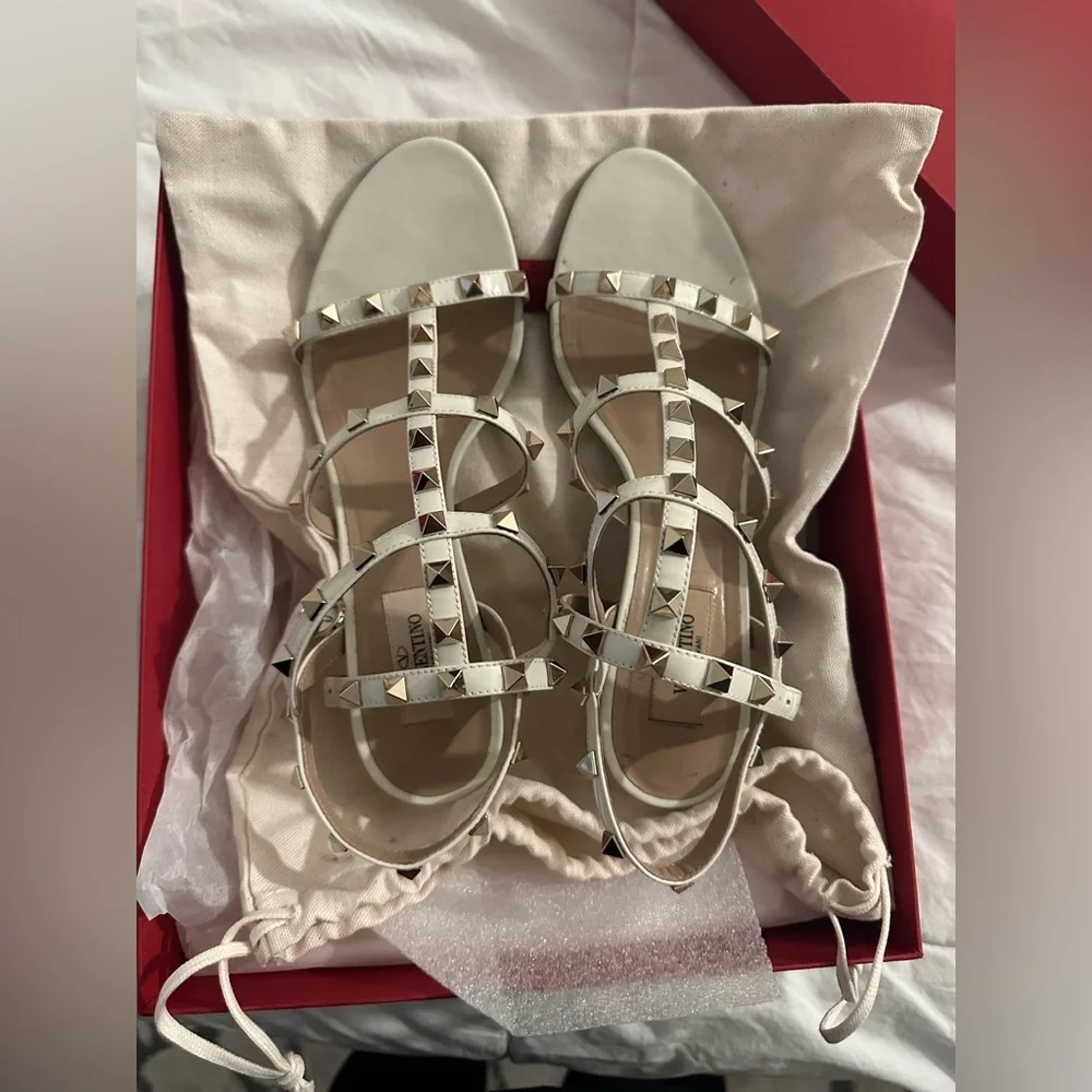 Valentino Garavani Rockstud Leather Heels Sandals Size EU 38.5 (Approx. US 8.5) - Picture 1 of 10